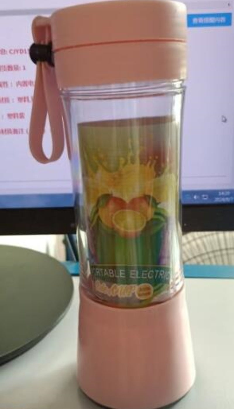Portable USB Rechargeable Blender – Mini Juicer for Smoothies & Fruit Juices