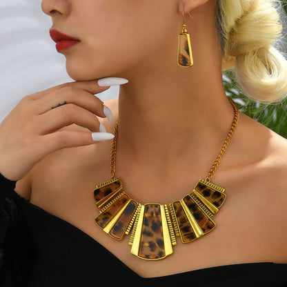 Indian Ethnic Jewelry Set – Vintage Gemstone Beads Necklace & Earrings (2-Piece Suit)